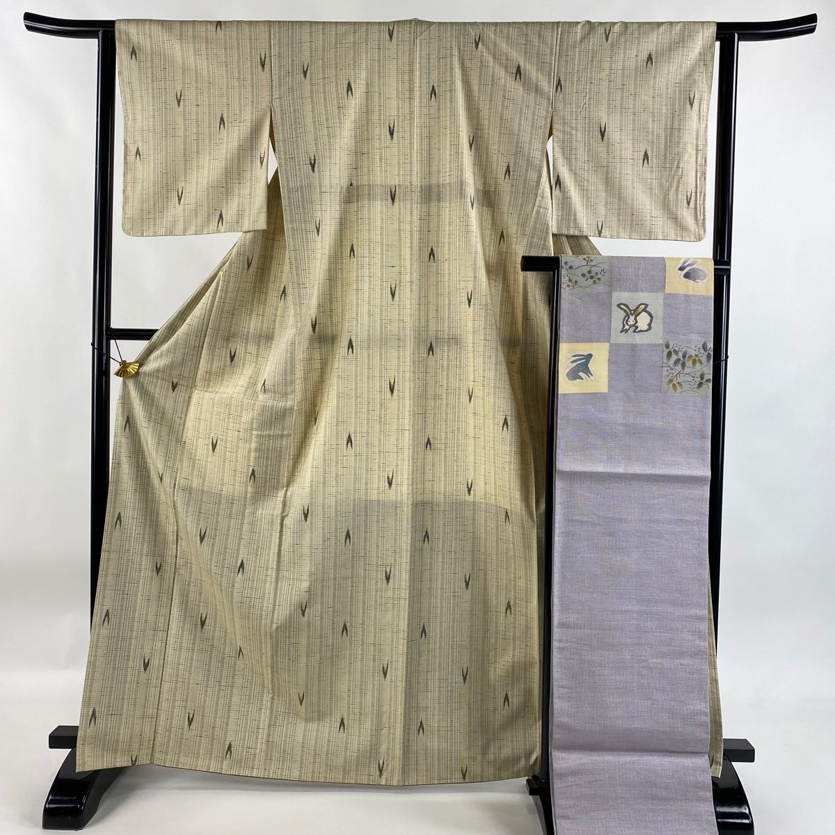 紬 身丈166.5cm 裄丈62cm S 袷 袋帯セット 縦縞 幾何学模様 ベージュ 正絹