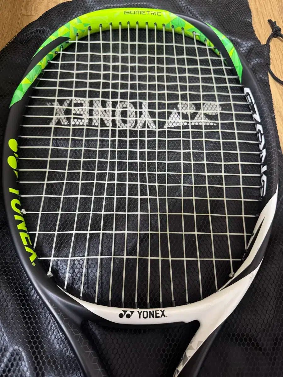 YONEX EZONE Rally テニスラケット 275g