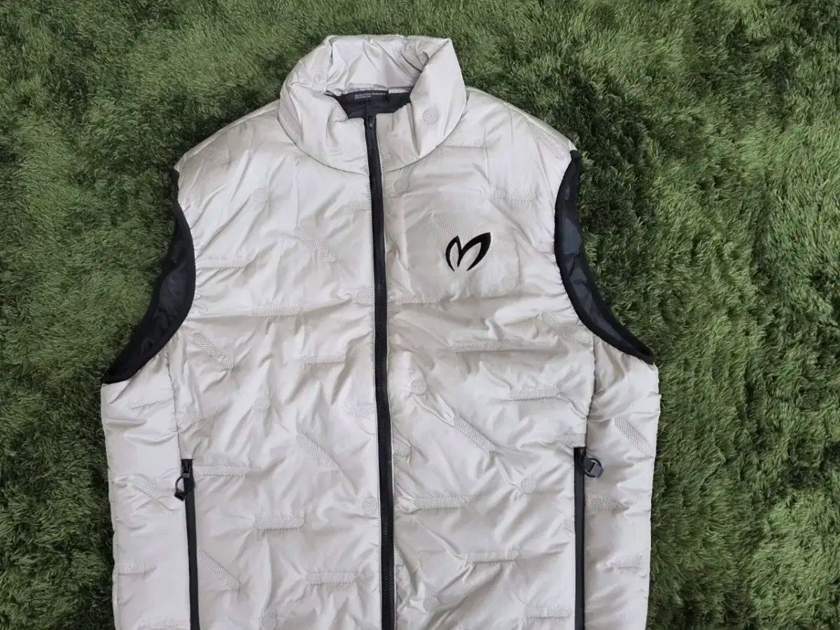 マスターバニーエディション ダウンボール パディング ベスト LLC-HASEGAWATOSO_COM