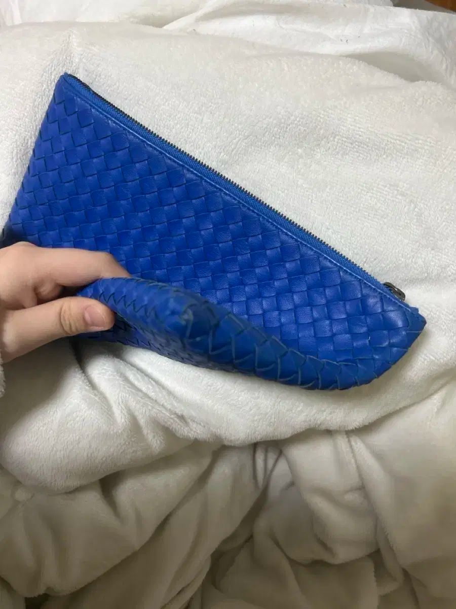 ボッテガ ヴェネタ ブルー クラッチバッグ