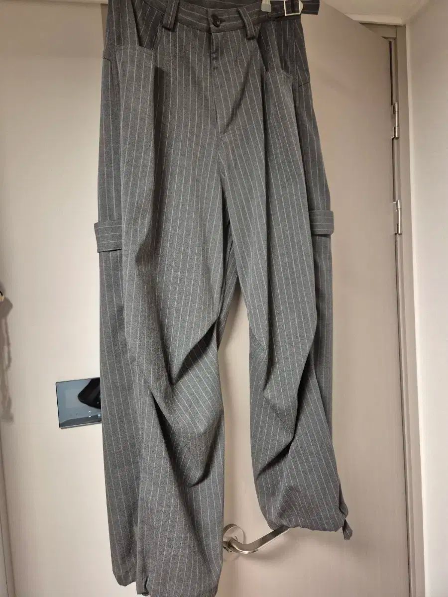 2カミエン247 ストライプ オール デイ バギー パンツ