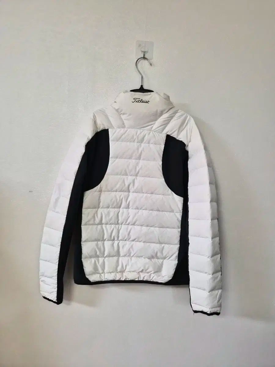 Titleist タイトリスト 白 ブラック ダウン アウター 100 LLC-HASEGAWATOSO_COM