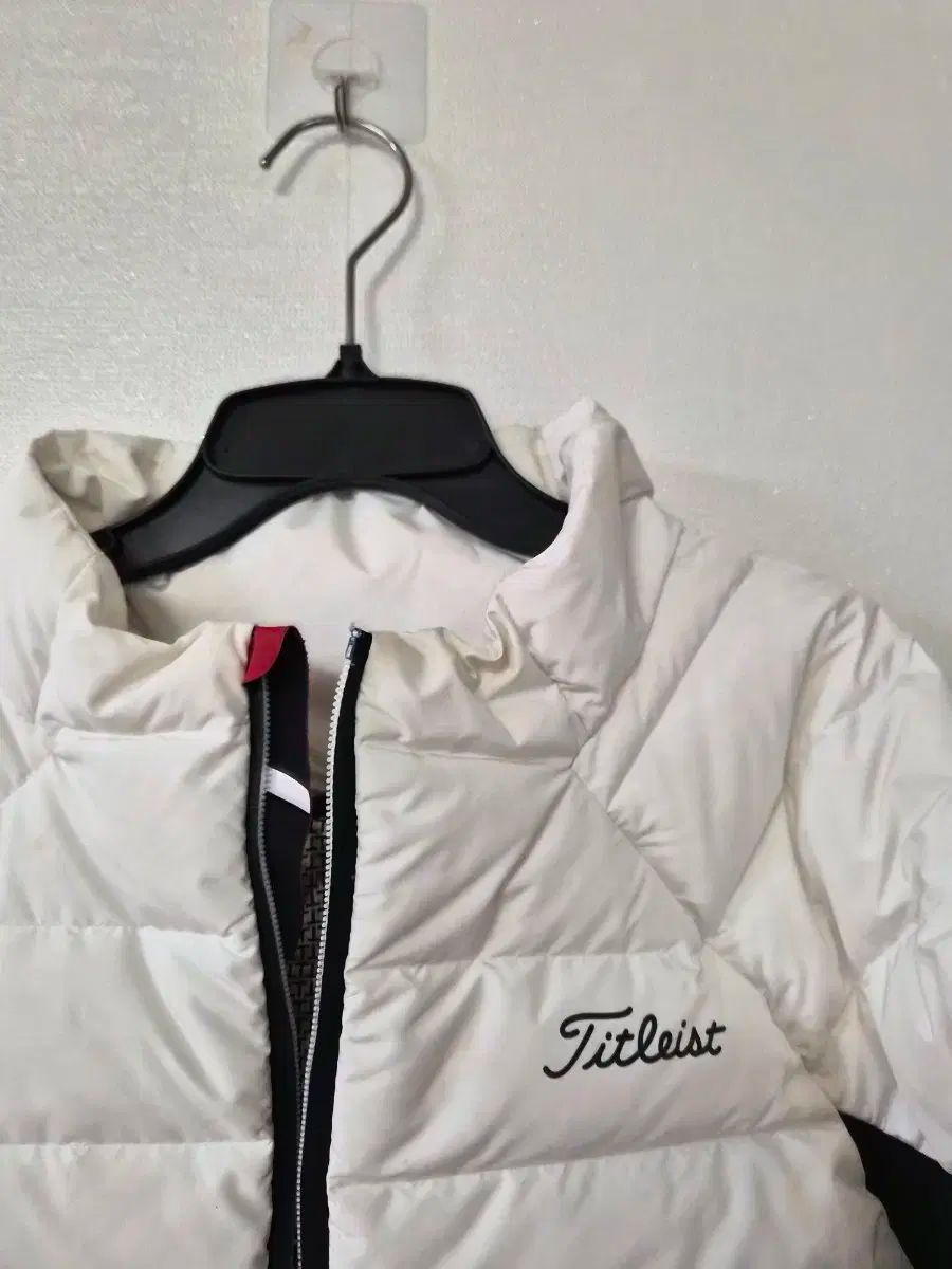 Titleist タイトリスト 白 ブラック ダウン アウター 100