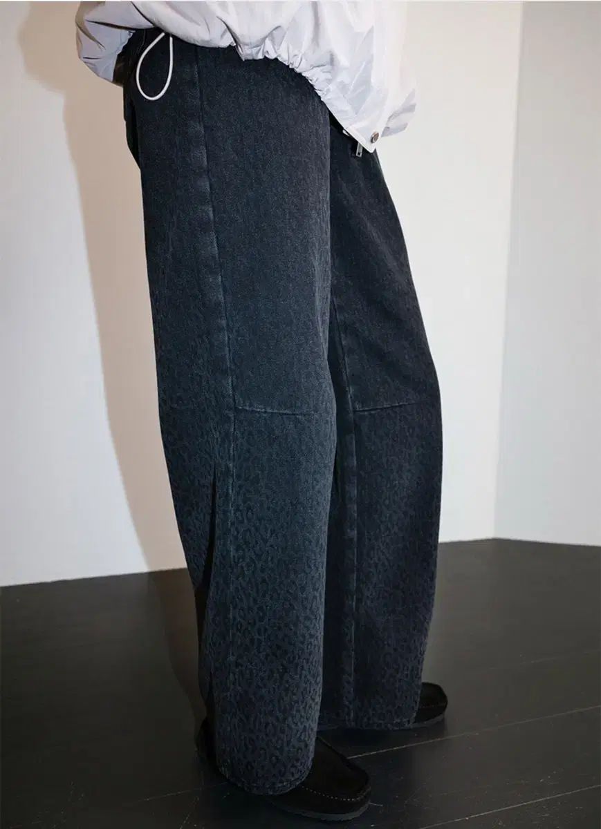 ルーブル レオパード ワイド パンツ