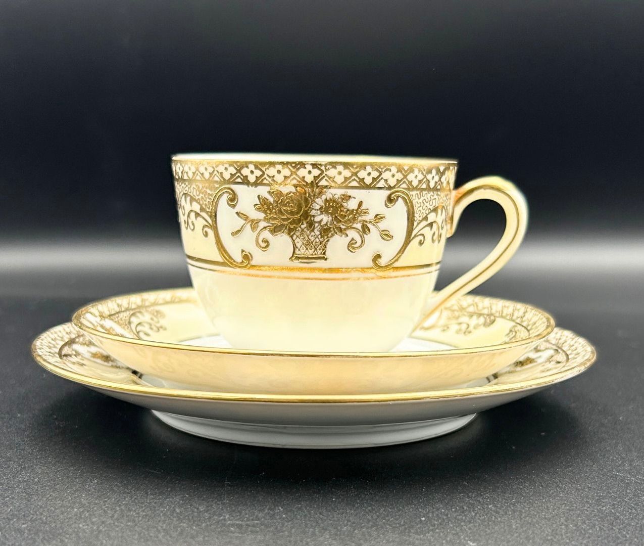 ノリタケ トリオ カップ ソーサー プレート マルキ印 里帰り アンティーク 金盛り 花かご文 大正末期 1920年代 F034