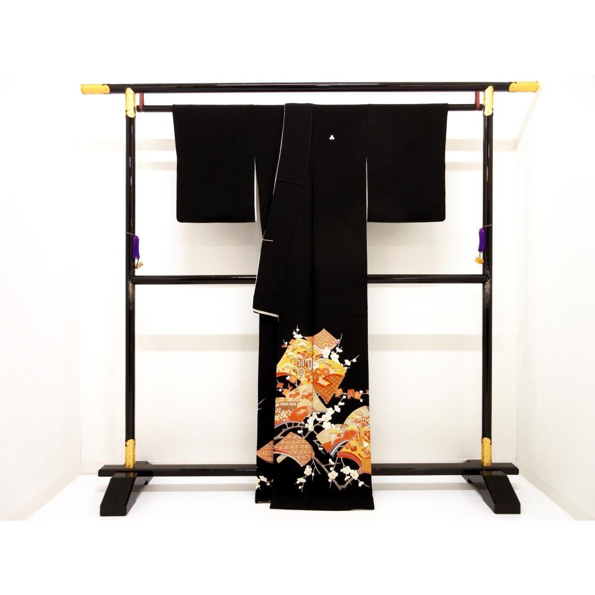 留袖 友禅金彩加工 刺繍入り 三ツ柏 裄丈Ｓ寸