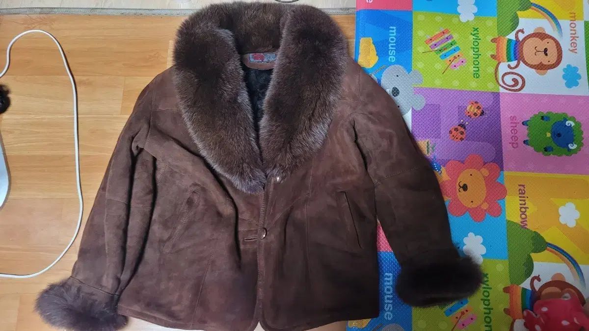 ブラウン スウェード ファー コート ムートン 88