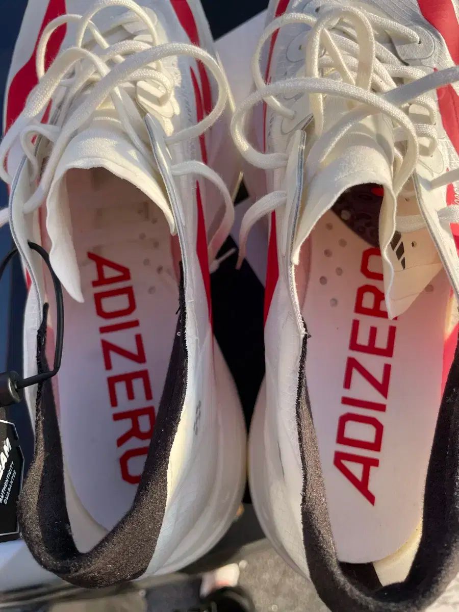 アディダス アディゼロ プロ 4 ランニングシューズ OLIVEOS_COM_TR