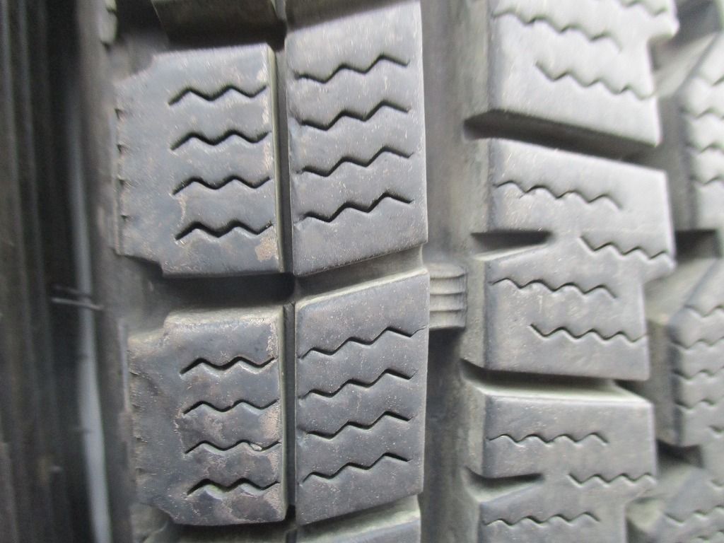 01 スタッドレス