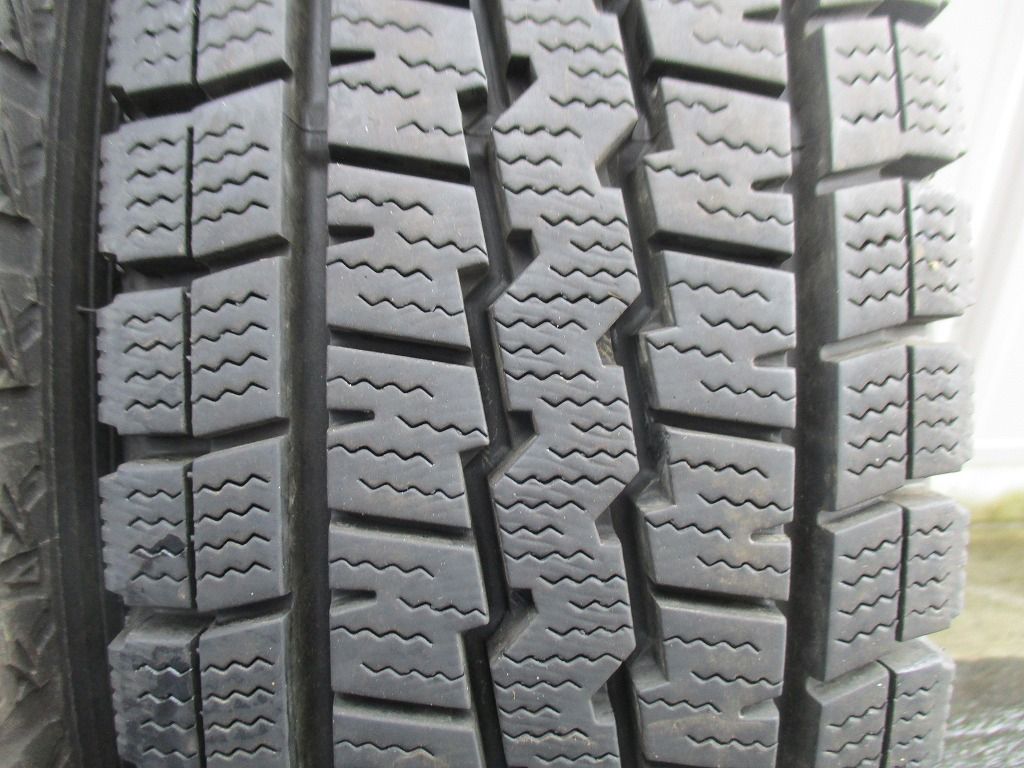 01 スタッドレス