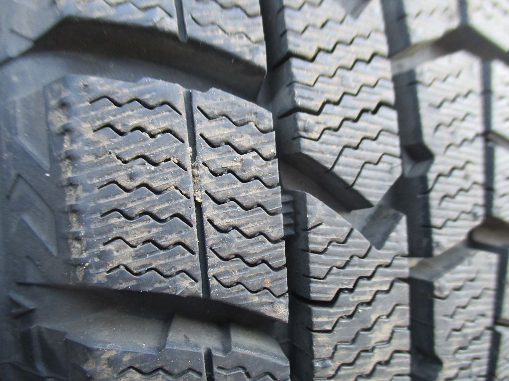 スタッドレス 製