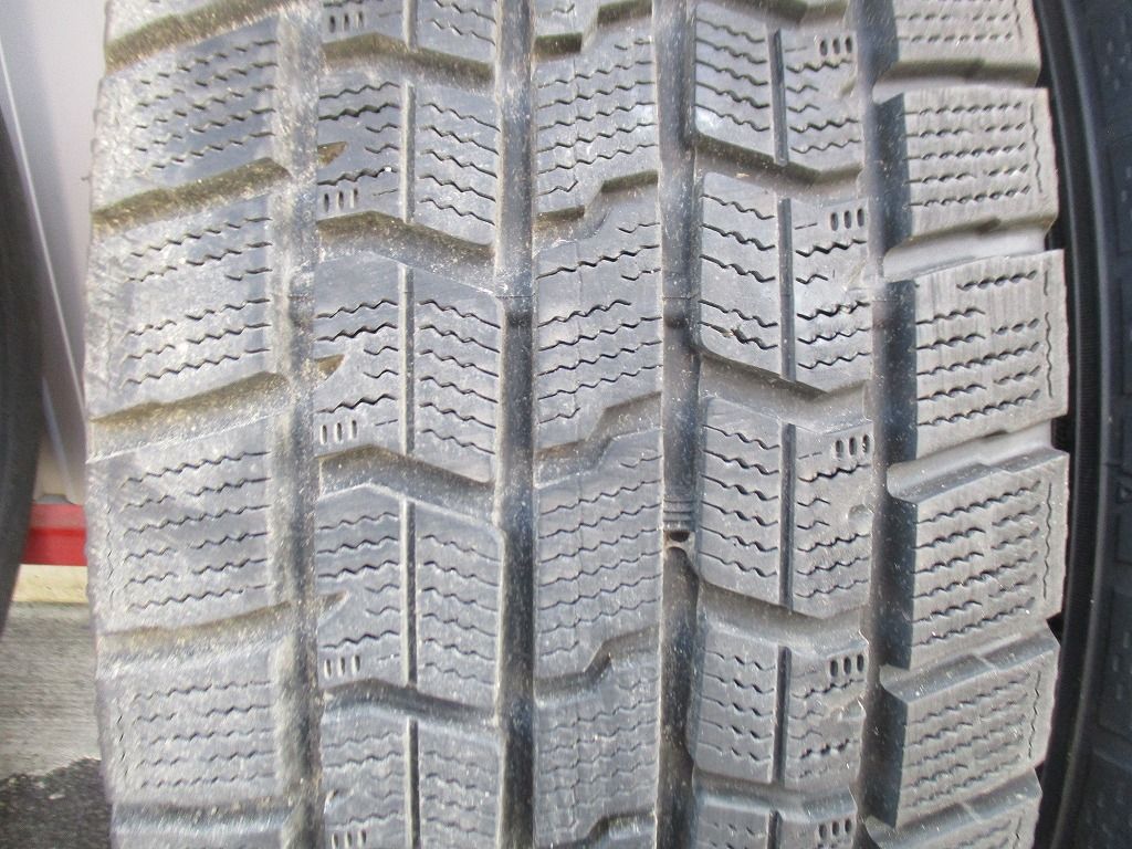 225 60 R 16 98 Q グッドイヤー スタッドレス 2020年製 2本 インボイス領収書発行