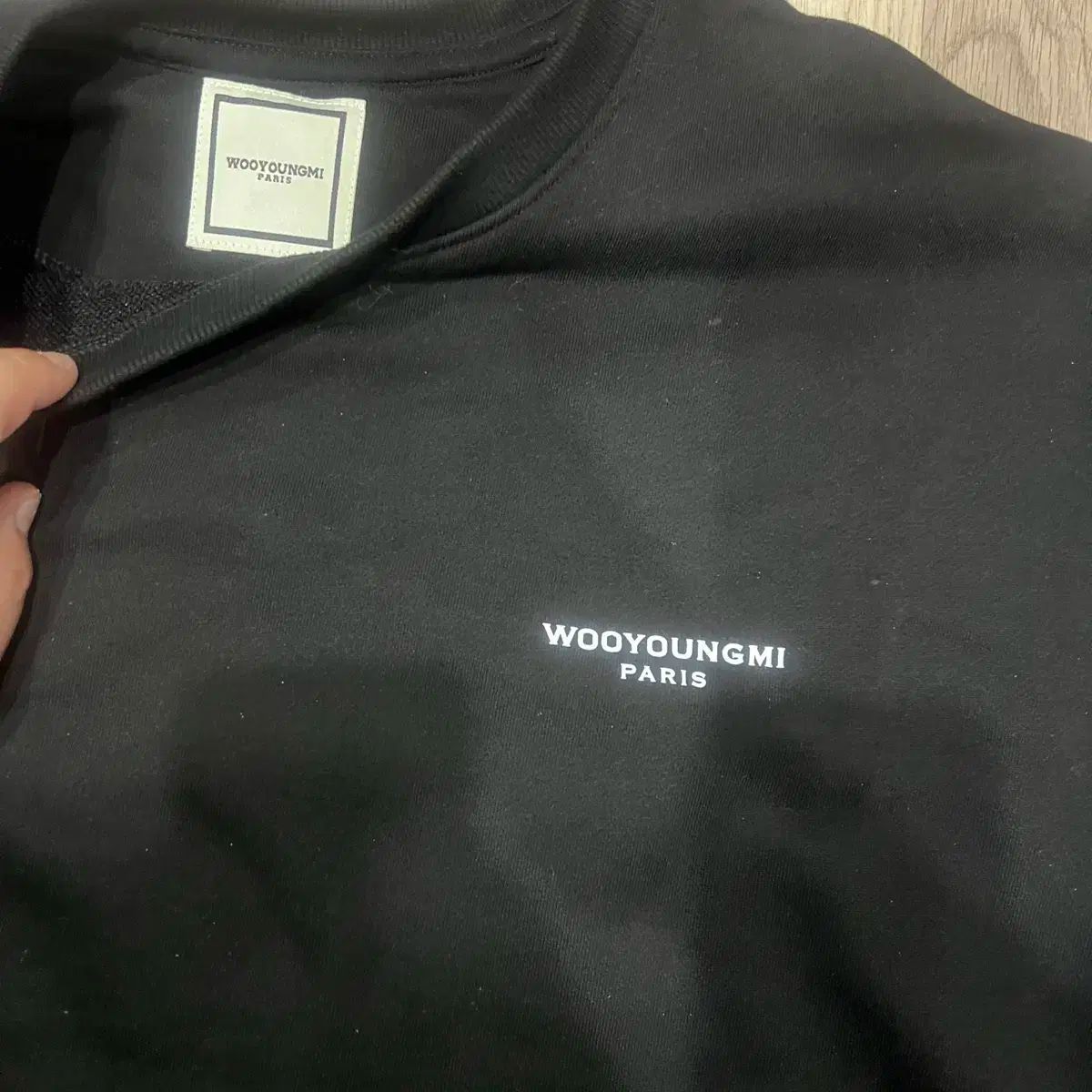 ウーヨンミ アイリス フラワー スウェット