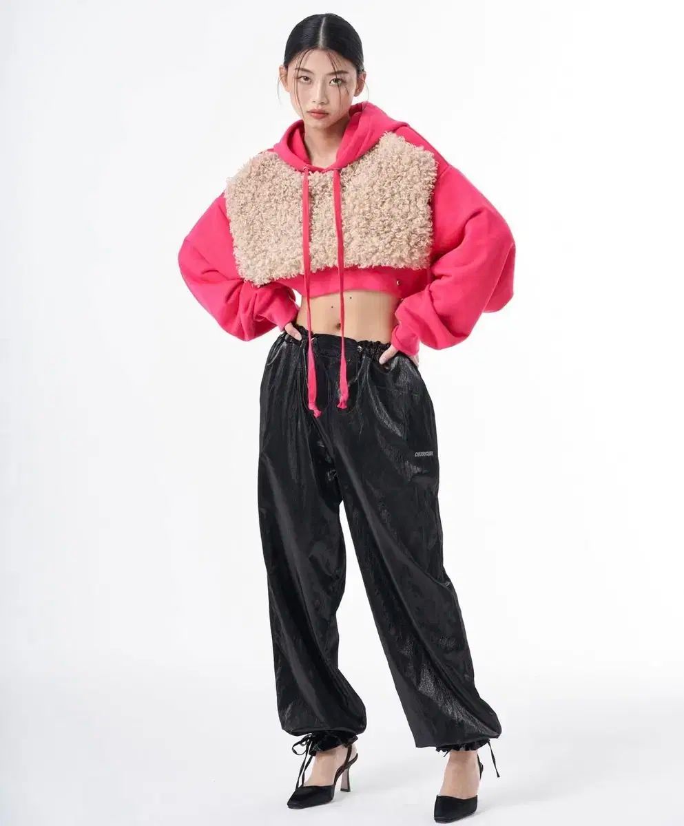 CHERRY QUIRI ファー フーディー