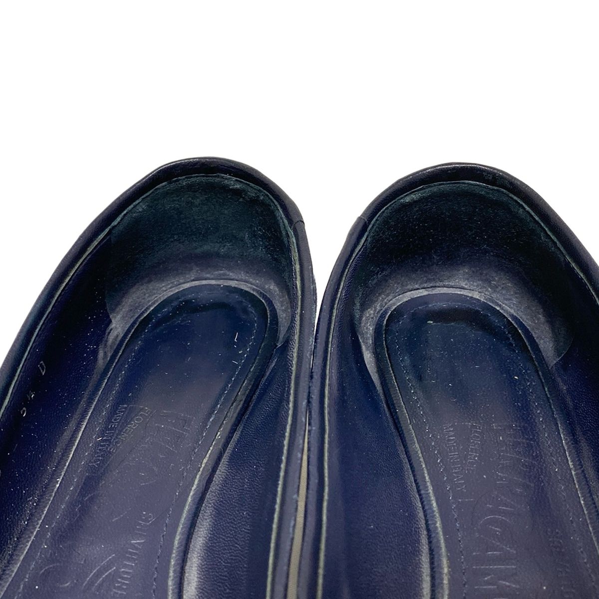  SalvatoreFerragamo サルバトーレフェラガモ パンプス 5 1 2 D レディース - ネイビー キルティング ヴァラ ハイヒール パンプス パンプス