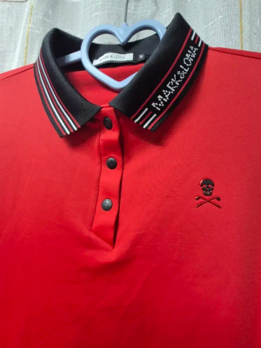 マークアンドロナ