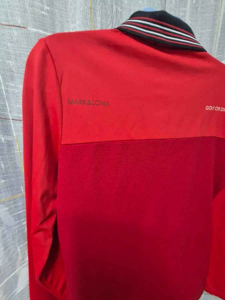 LONA マークアンドロナ