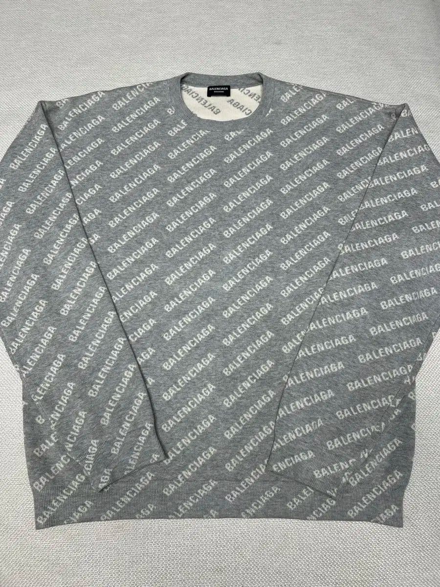 バレンシアガ マルチロゴ ニット グレー L