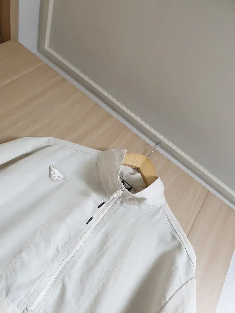 ディナフィット アノラック ウィンドブレーカー