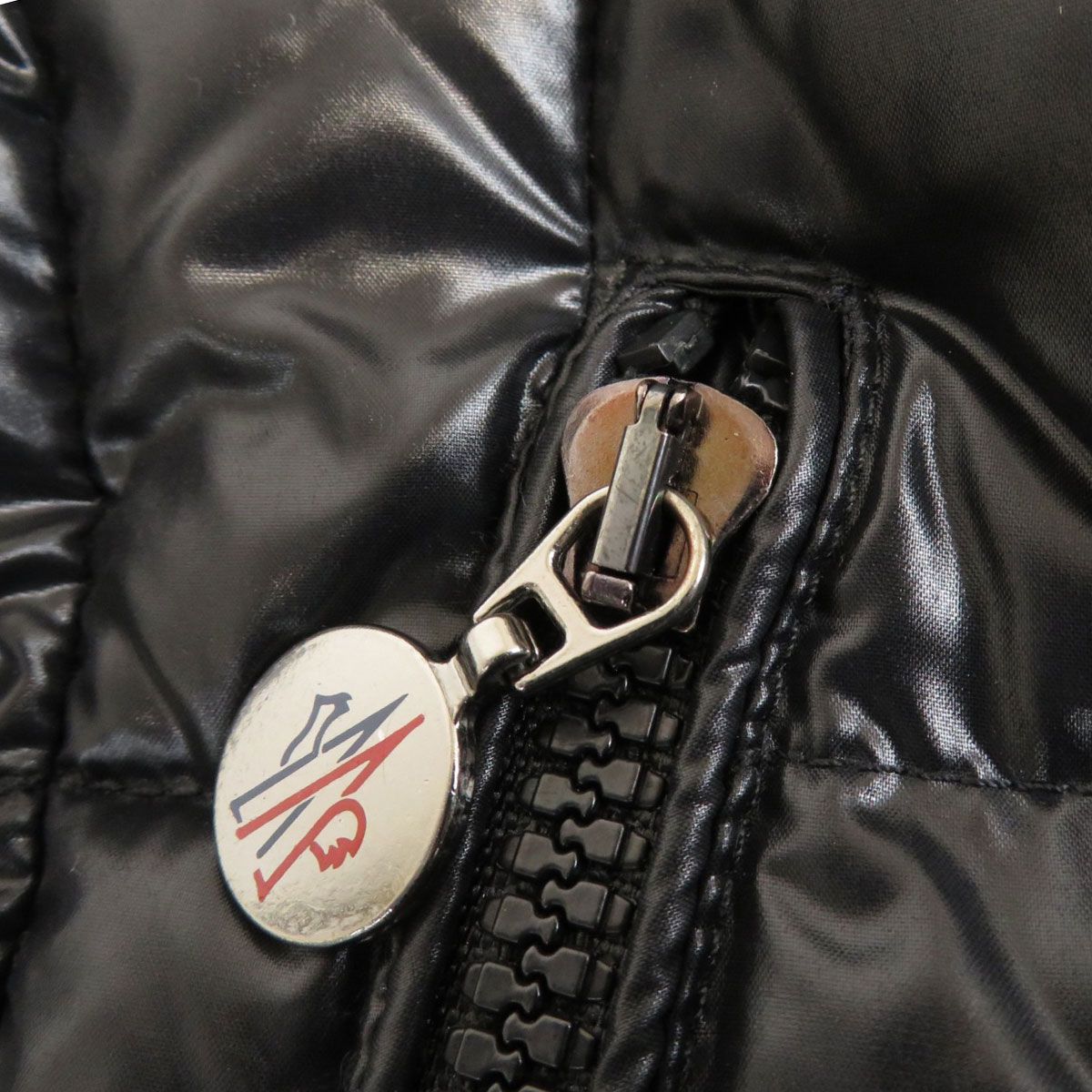 ダウンジャケット