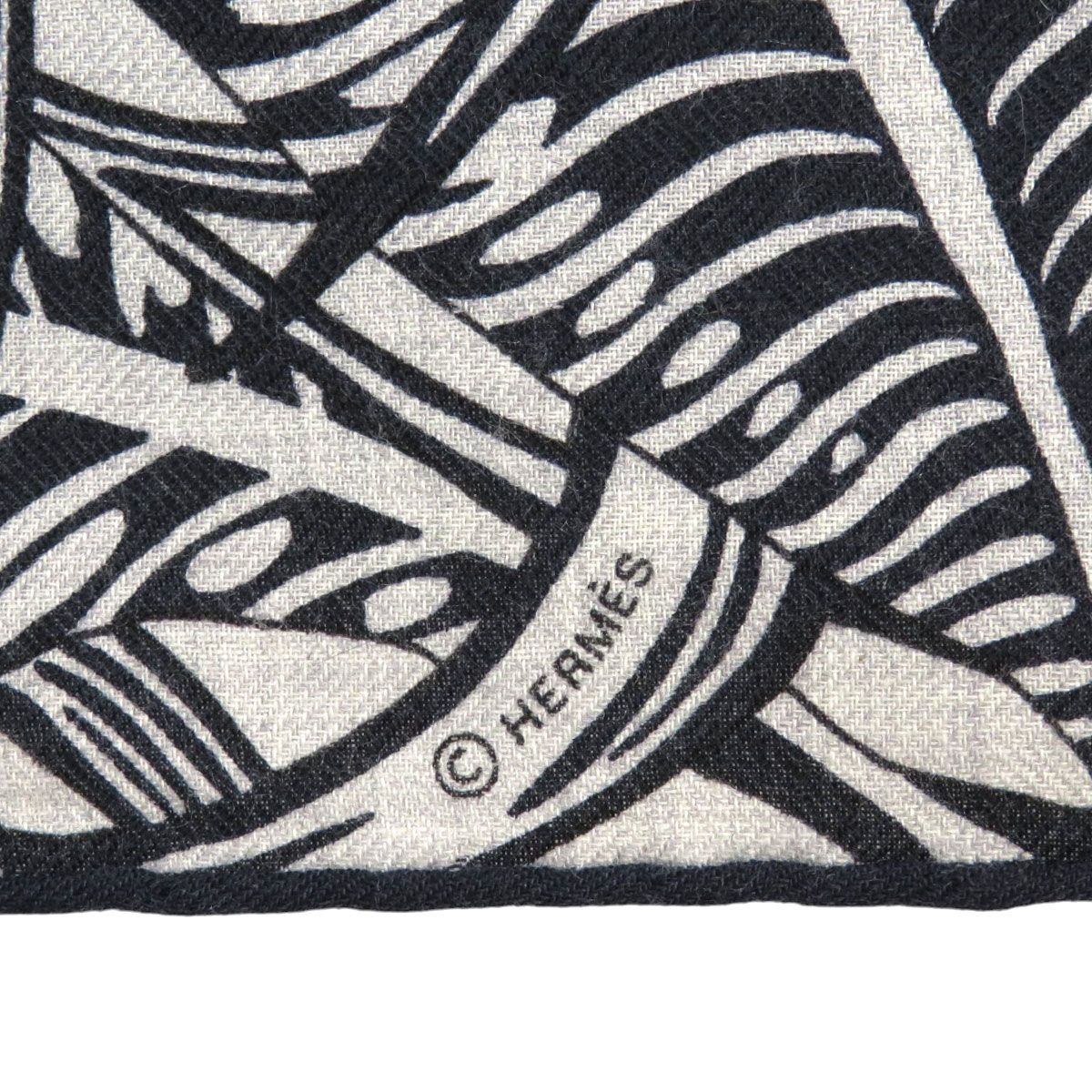 エルメス カレジェアン JAGUAR QUETZAL ショール ユニセックス ブラック グレー HERMES アパレル 小物
