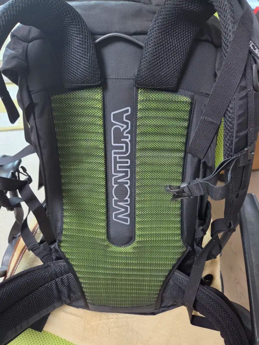 MONTURA モンチュラ 35リュック リュックサック