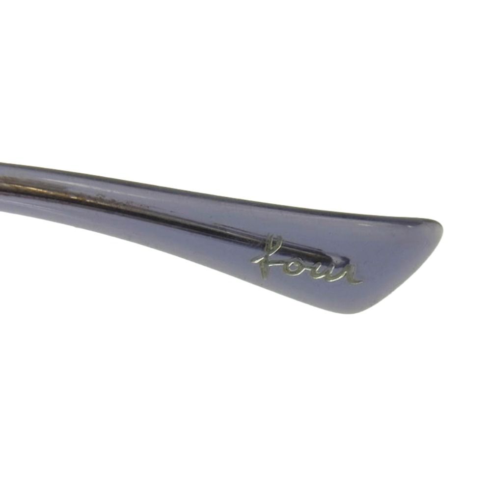 four ティアドロップ