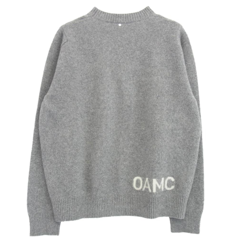 OAMC オーエーエムシー 22AW 22A28OAK09 バックロゴ ニット セーター グレー系 L【中古】 OAMC オーエーエムシー 22AW 22A28OAK09 バックロゴ ニット セーター