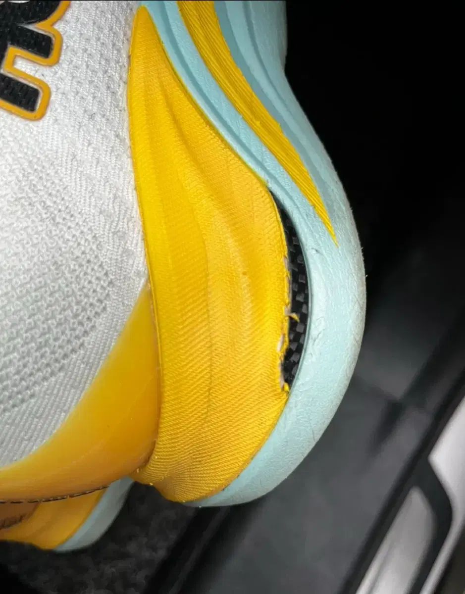 ランニングシューズ