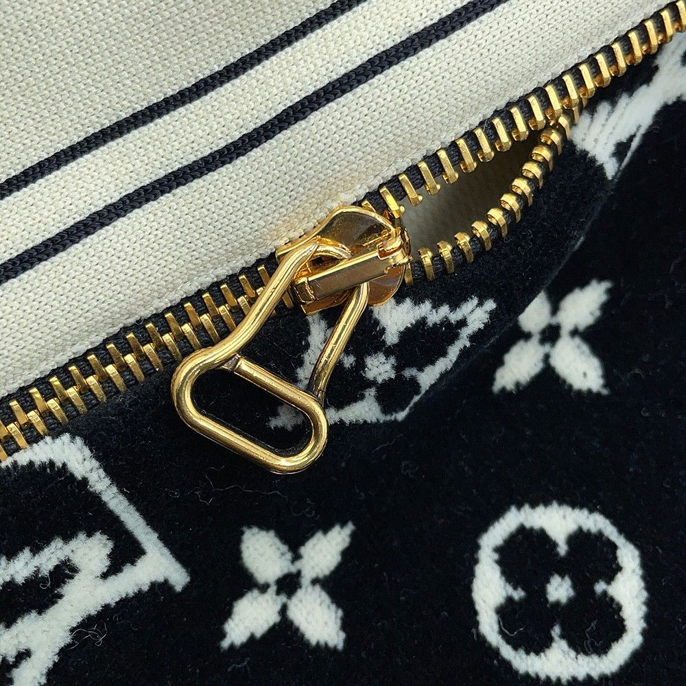 ルイヴィトン ボトムス