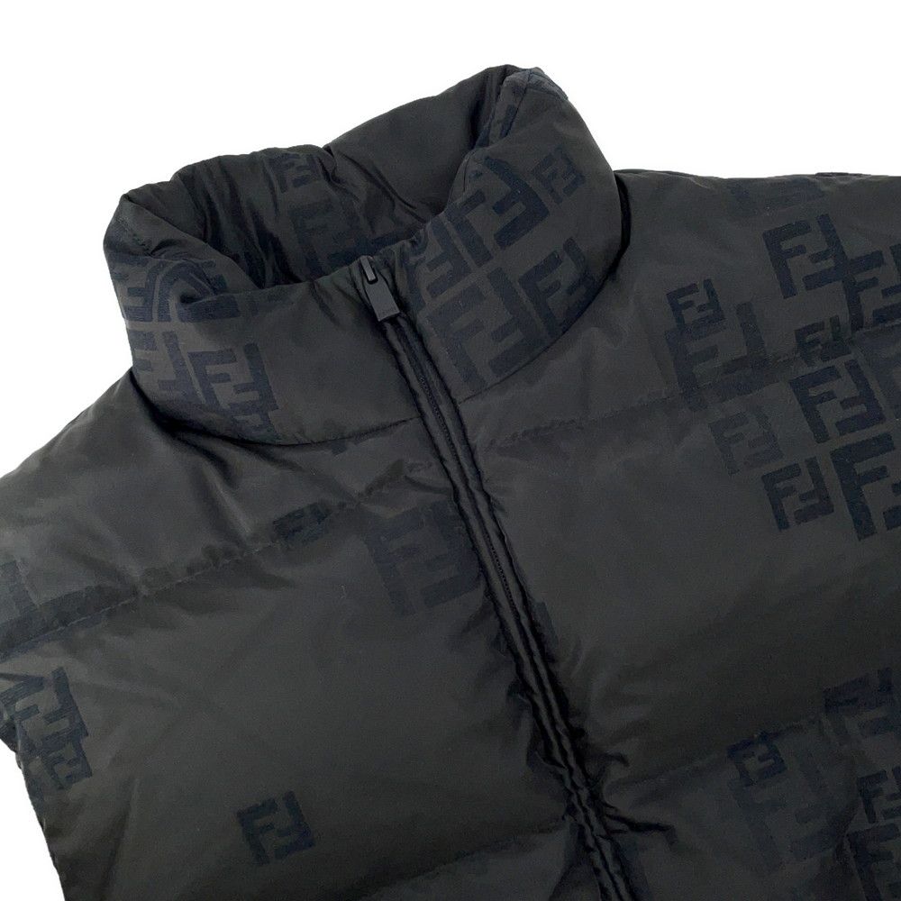 FENDI フェンディ ズッカ ベスト フルジップ ロゴ金具 ブラック M FENDI フェンディ ズッカ ベスト フルジップ ロゴ金具 ブラック M