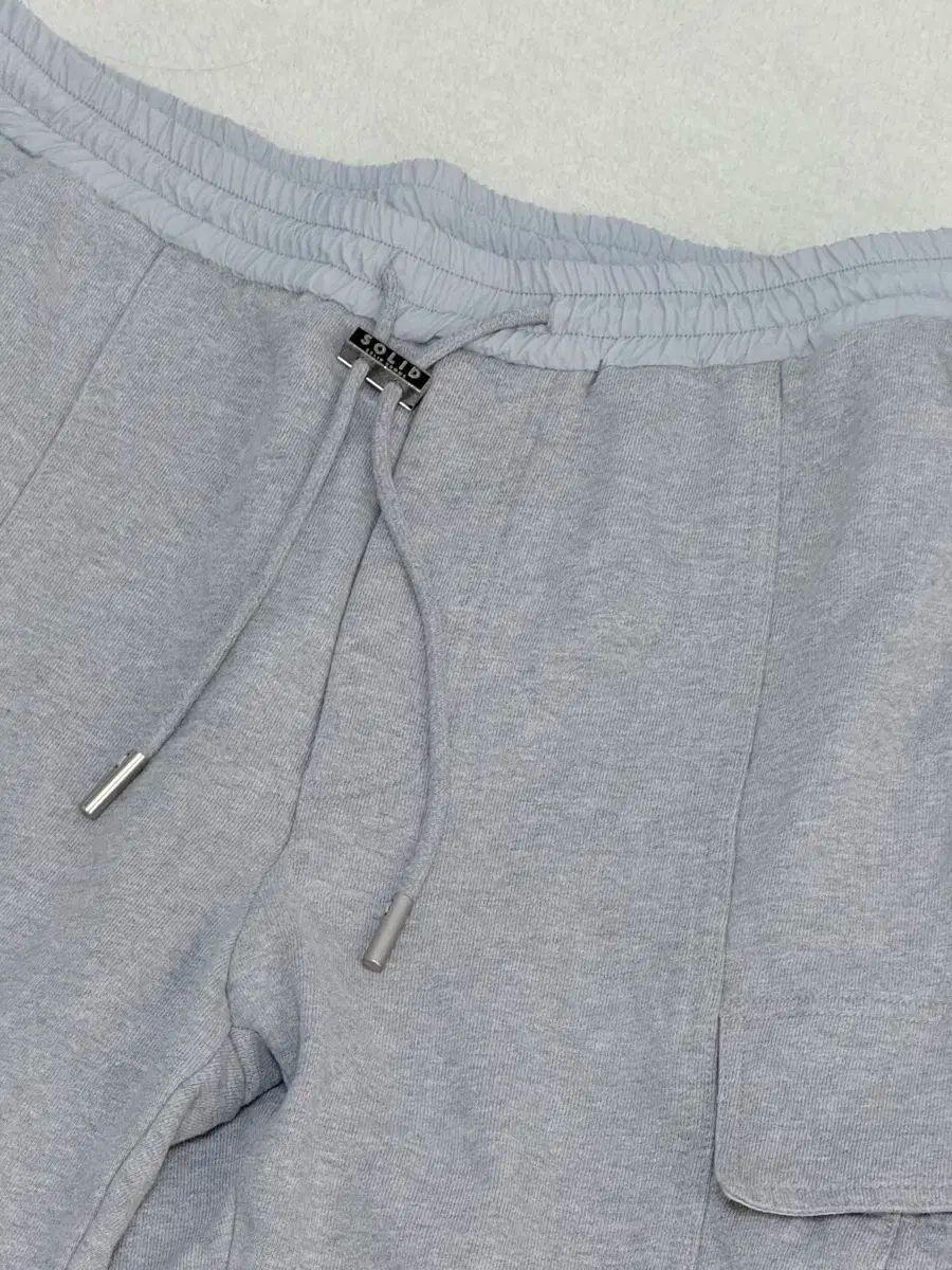 ジョガーパンツ