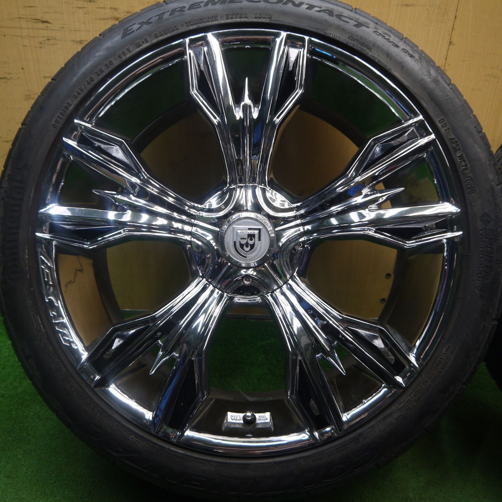 バリ溝 9 5分 LEXANI 245 40 R 20 コンチネンタル エクストリームコンタクト DWS 06 レクサーニ レグザーニ 20インチ PCD 114 3 5 H ノ