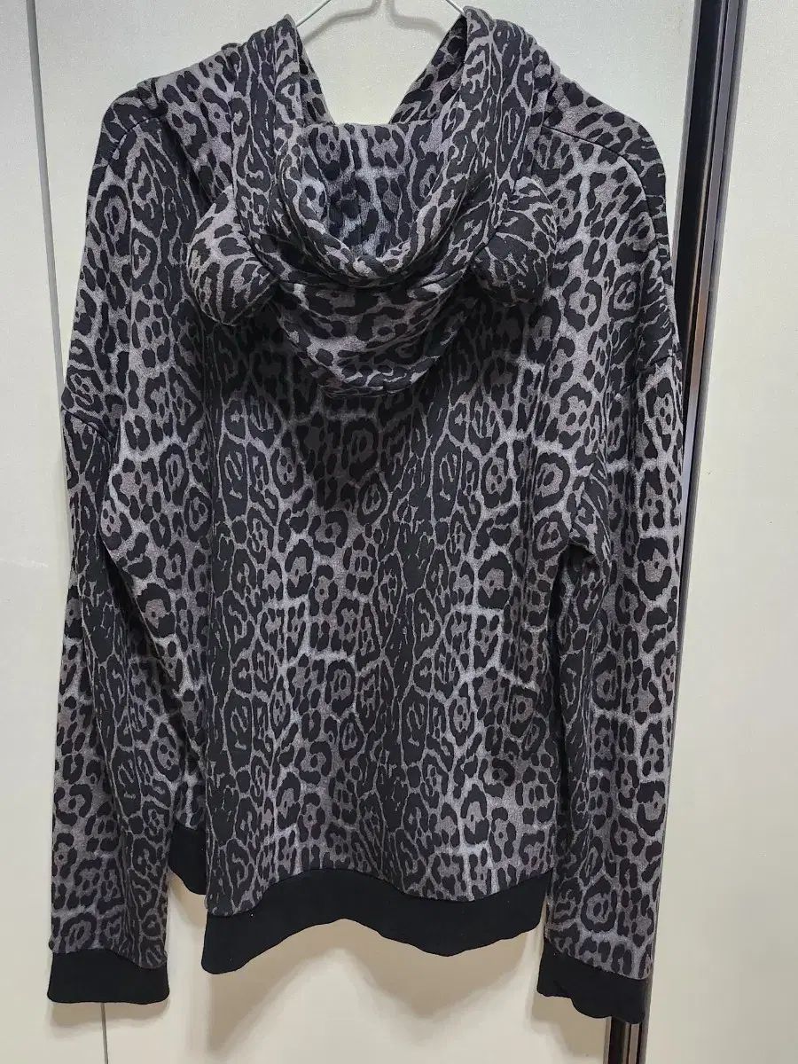 ベイビーメタルクラブ レオパード クマ gal フード ブラック