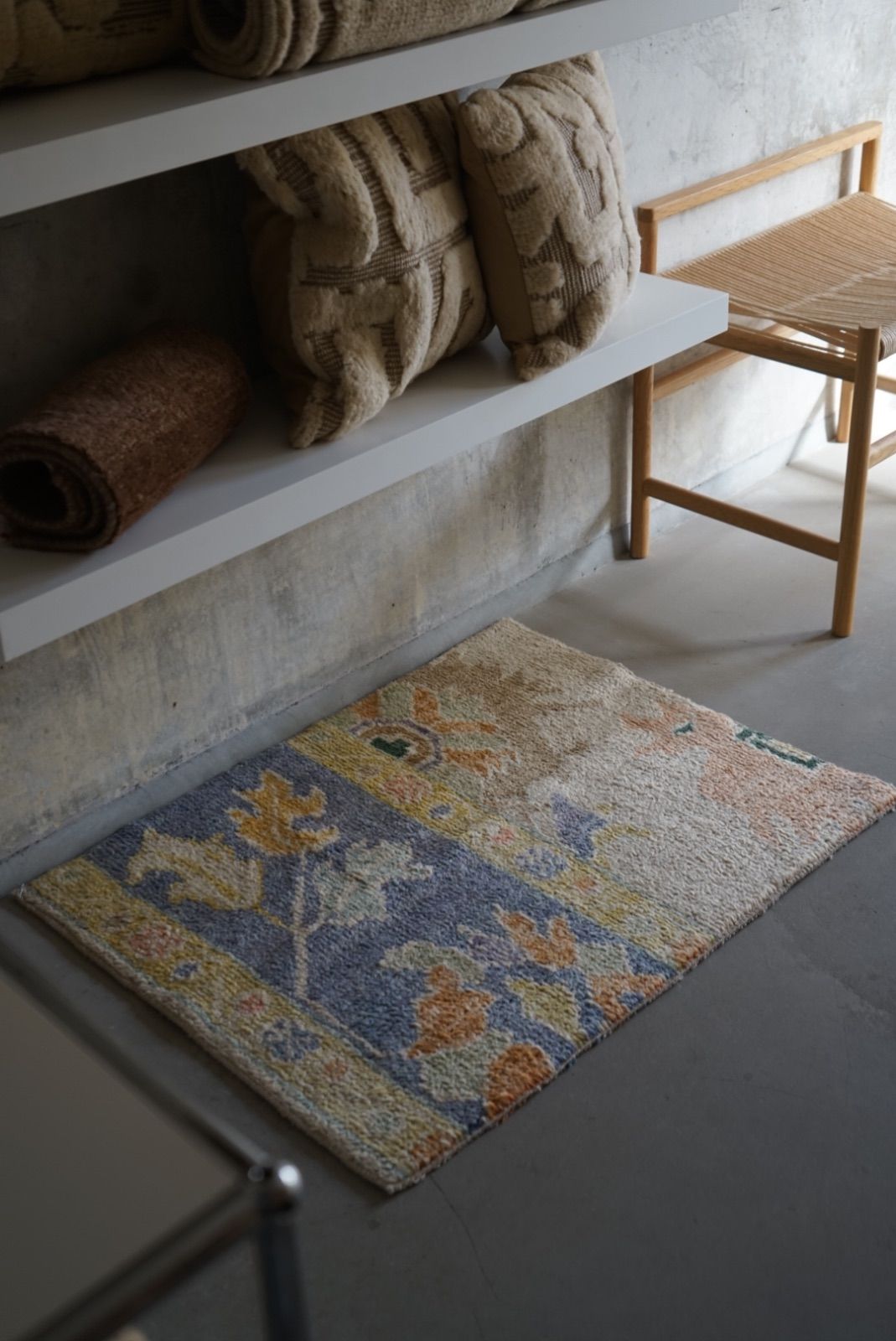 ヴィンテージラグ トルコ スモールサイズ ベージュ 花柄 85 × 66 cm No.TR25188