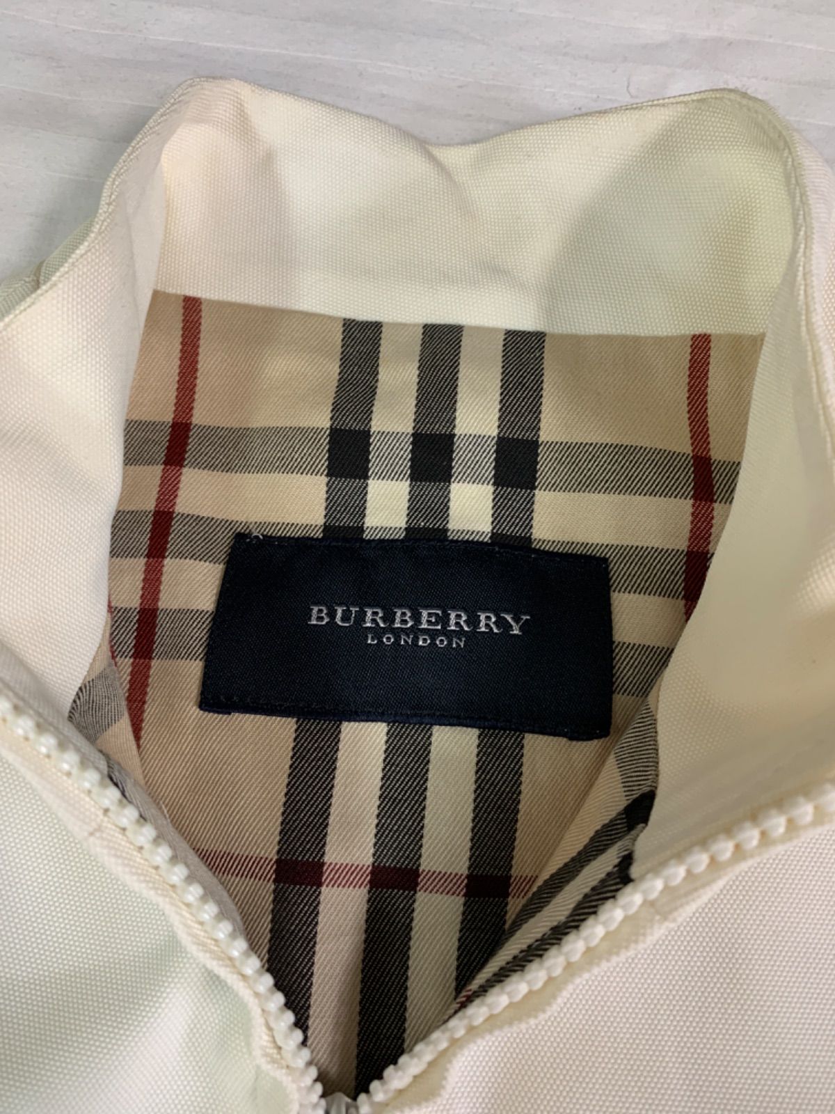 BURBERRY LONDON アイボリー スイングトップ ジャケット コート