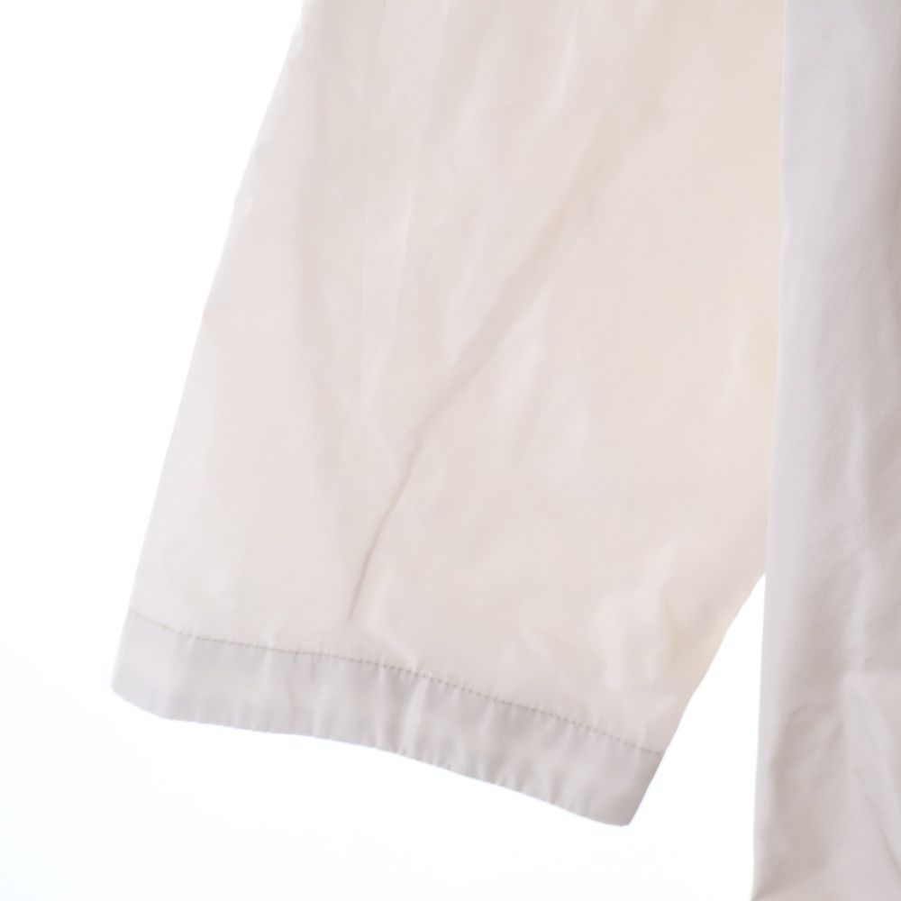 フーデッドブルゾン