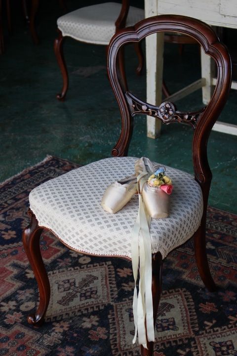 在庫一掃 イギリス アンティーク家具 バルーンバックチェア ダイニングチェア 椅子 チェア 英国製 mh-1214-2