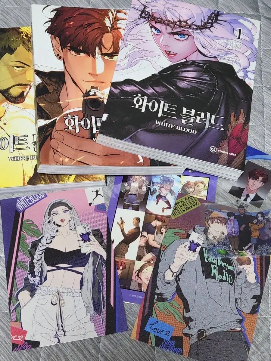【人気，格安】 イム・リーナ 作家 初回版 白 DARK BLOOD 1・3巻 出品 全巻セット