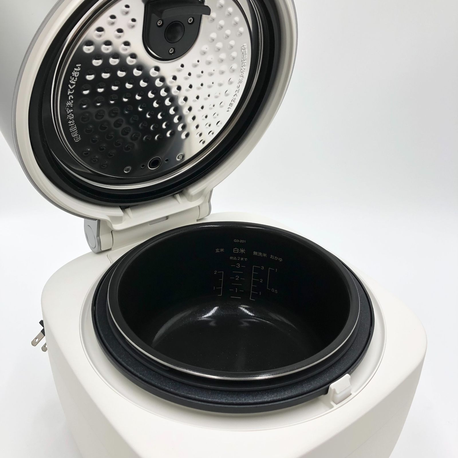 バルミューダ ザ・ゴハン 3合炊き 電気炊飯器 BALMUDA The Gohan K08A