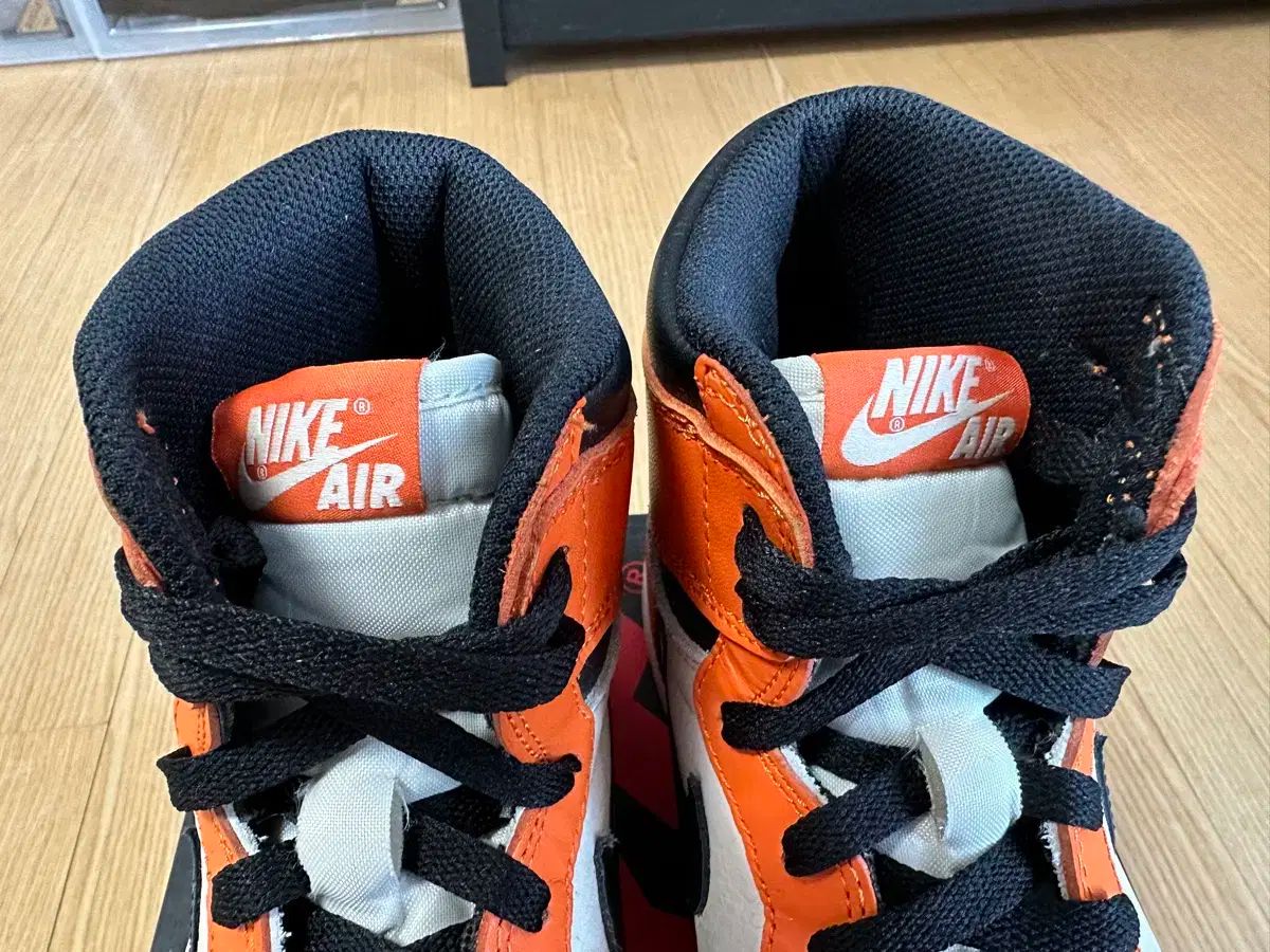 285 ジョーダン1 リバース シャッタード バックボード