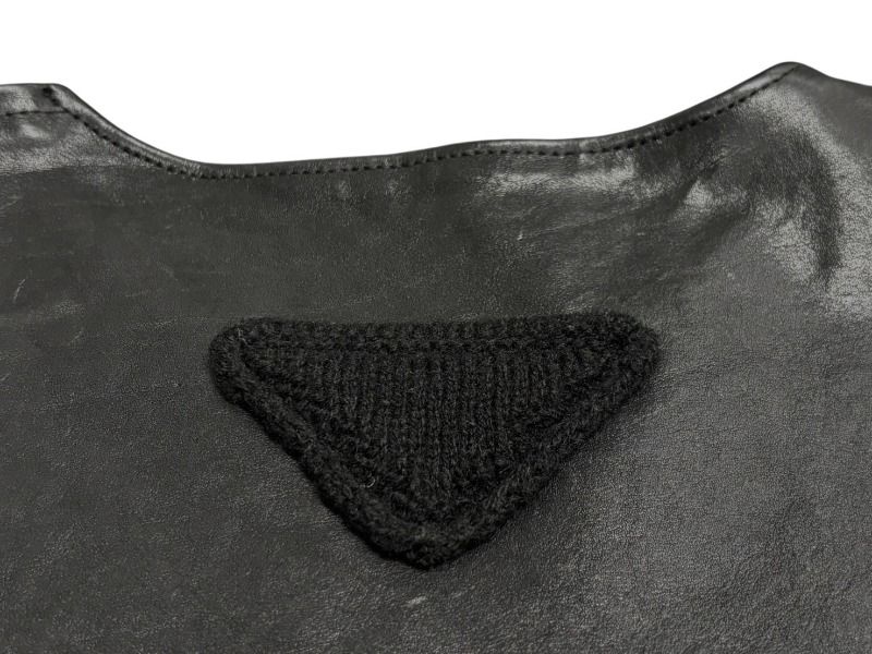 トライアングルパッチ ブラック