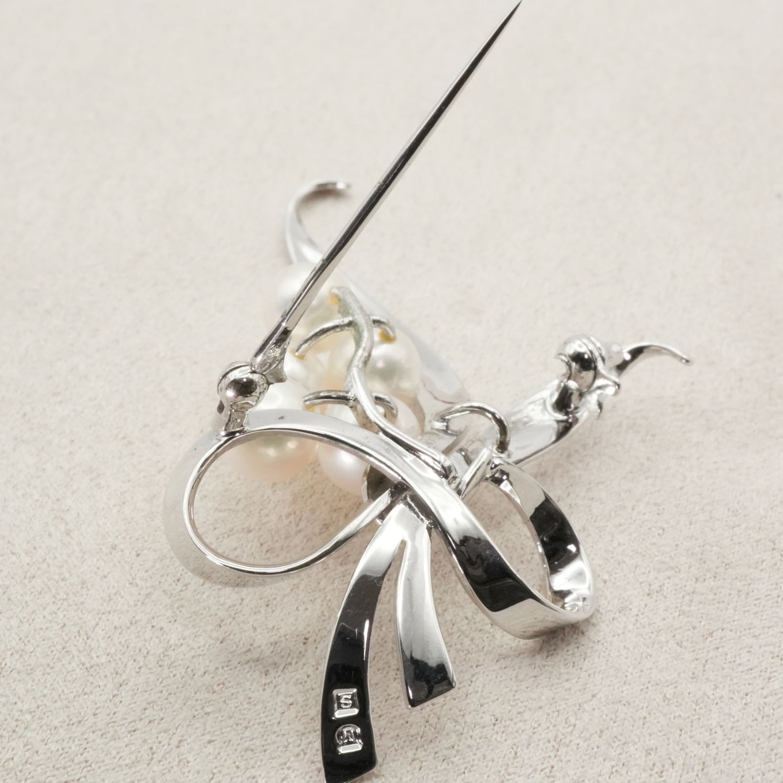 美品 ミキモト リボン モチーフ アコヤパール ブローチ 真珠/25-1967S