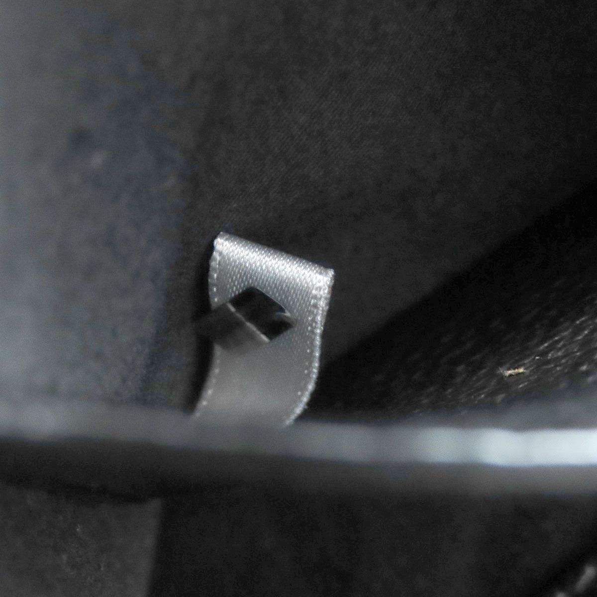 ロゴ トートバッグ