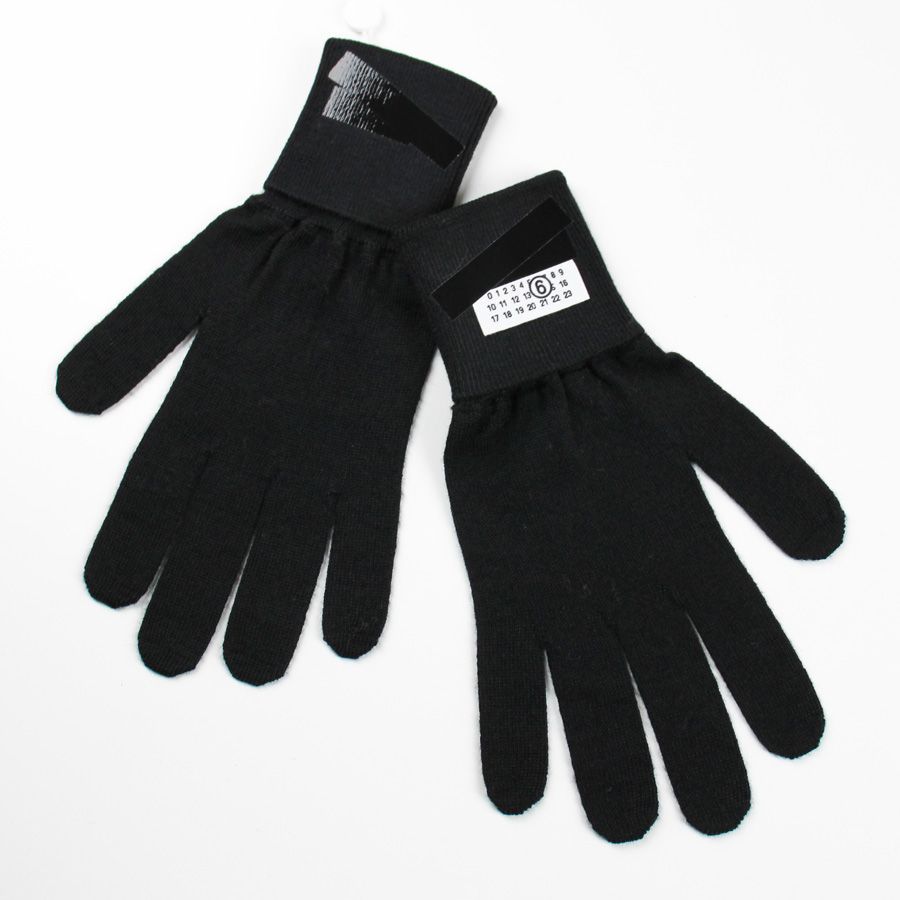 商品 MM6 MAISON MARGIELA エムエム6 メゾンマルジェラ SH2TS0002 M13199 手袋 ニットグローブ