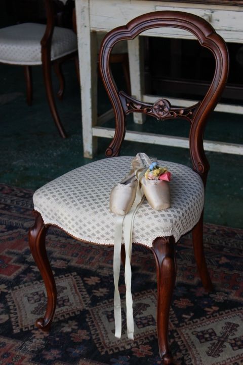 在庫一掃 イギリス アンティーク家具 バルーンバックチェア ダイニングチェア 椅子 チェア 英国製 mh-1214-4