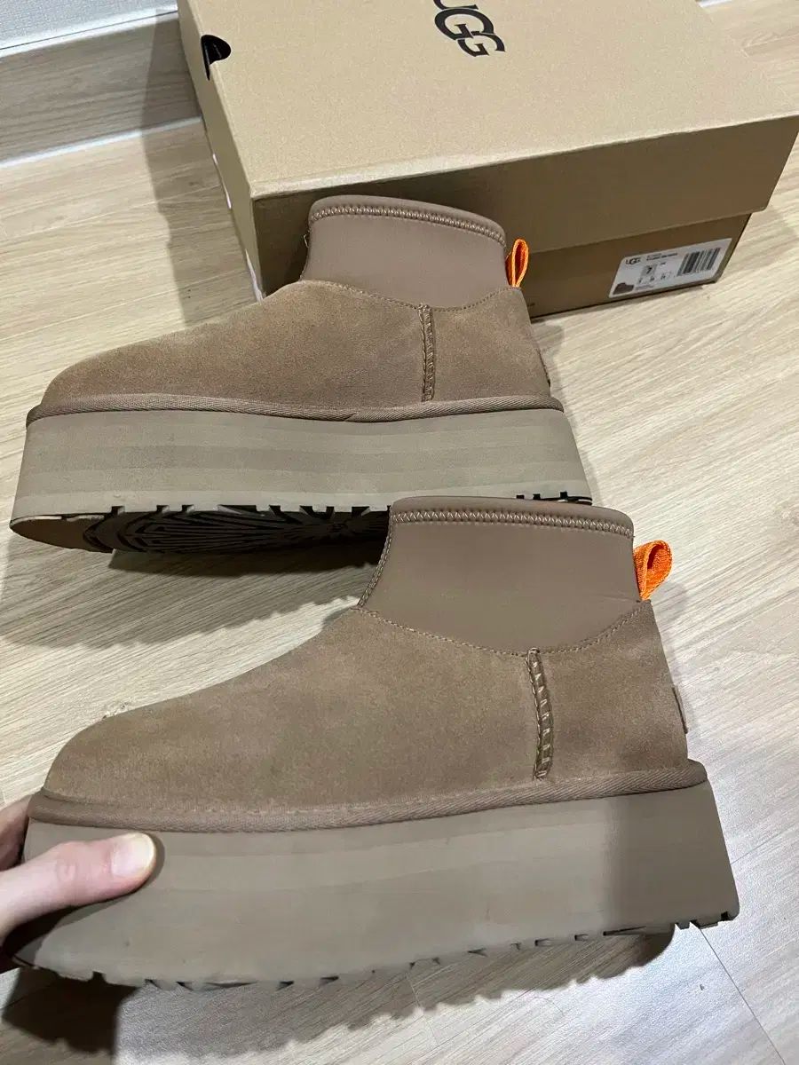 フラットフォーム