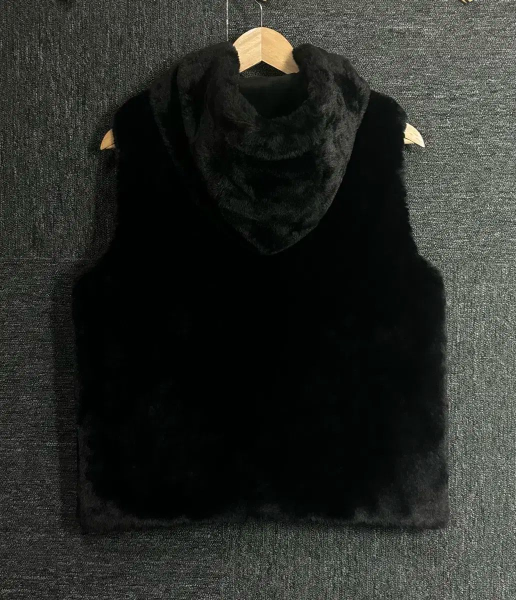ナショナルジオグラフィック ファー ベスト XXS XS