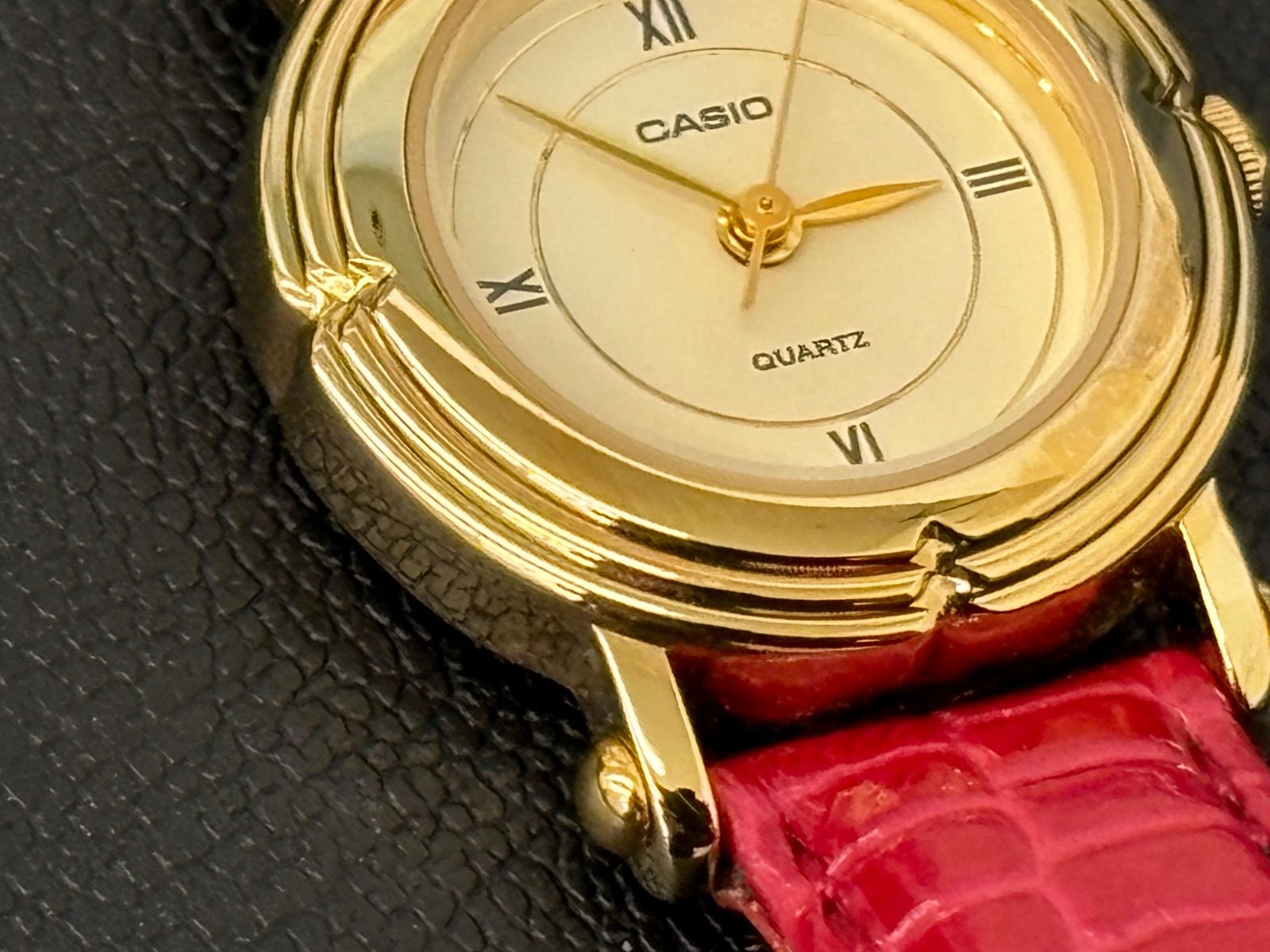 中古・不動品】カシオ レディース腕時計 LTP-1106 動作未確認 ジャンク