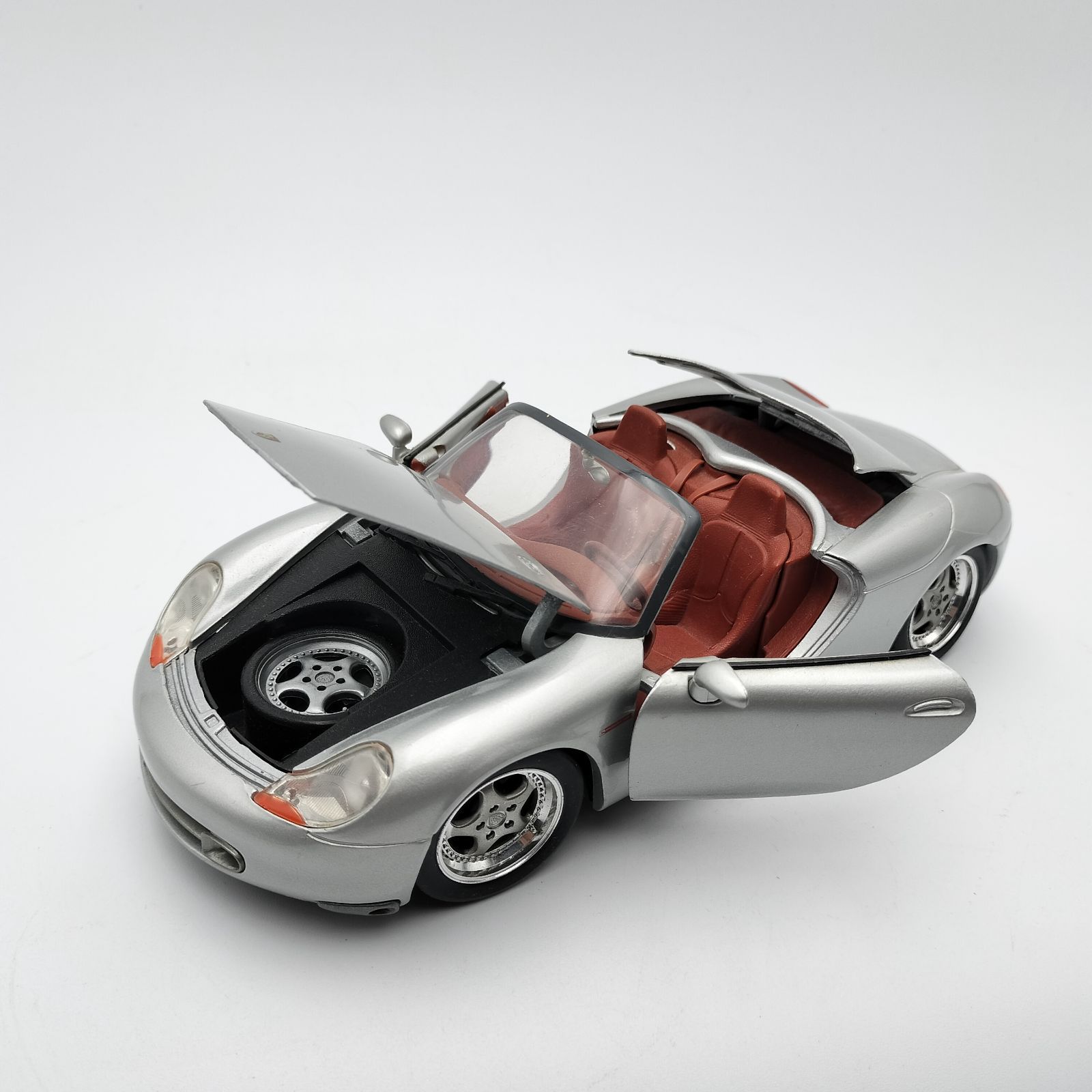 Maisto】Porsche Boxster ポルシェ ボクスター シルバー 1/18 ダイ